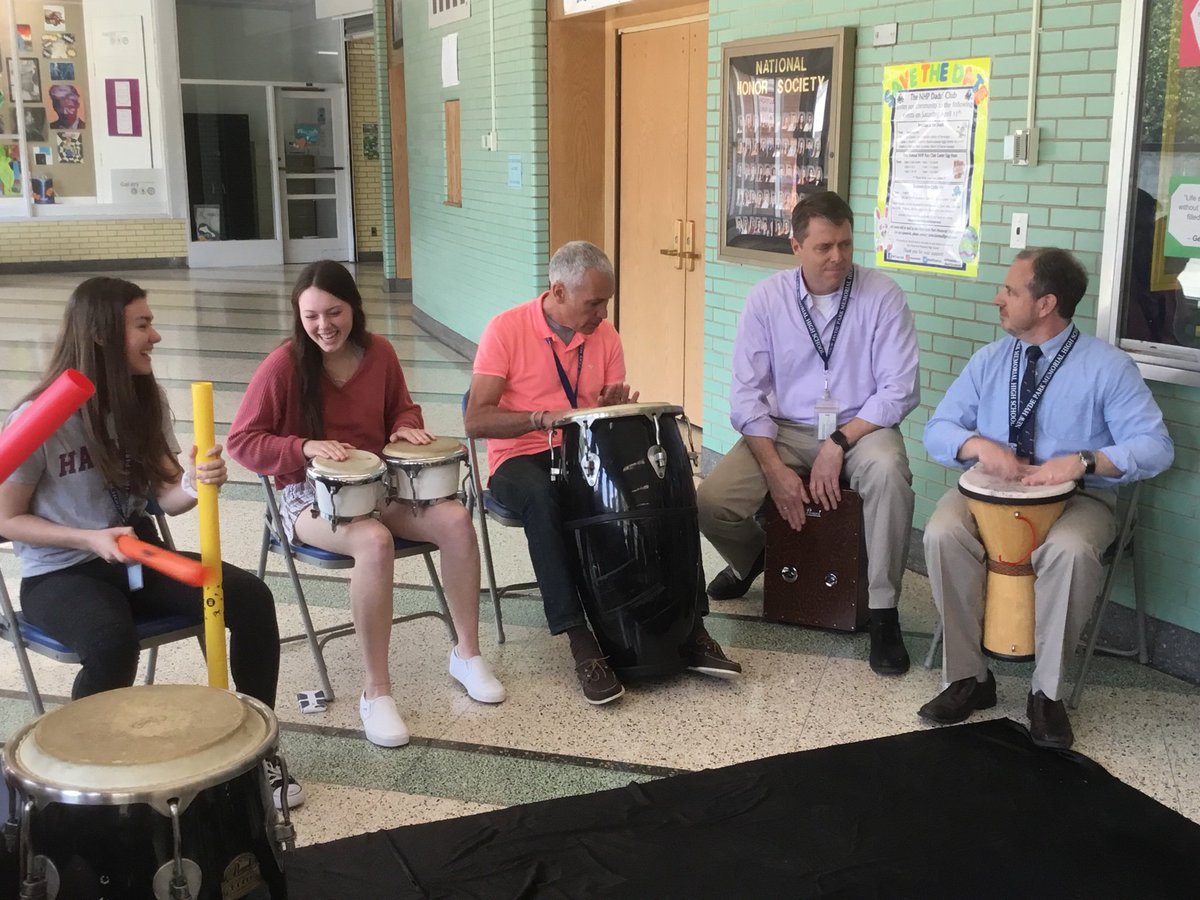NHPBands's tweet photo. Wellness Week’s lunchtime #drumcircle ! 🥁☮️🎶 #wellness #stressrelief #bangonthedrumallday https://t.co/YCpoUa03y7