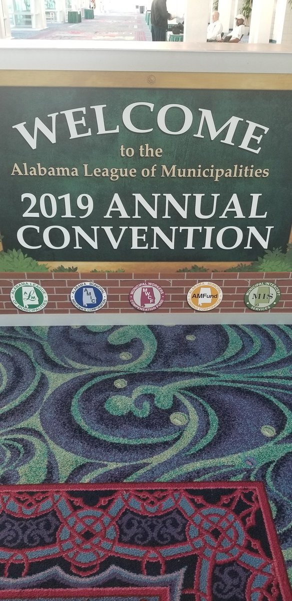 robertoge's tweet photo. Excited to talk about #DigitalParity and the role municipalities can play. Thank you @AL_League for the invite! #ALMCon19 #WhereIsPCRD @pcrd https://t.co/wb2GEOwZ8q