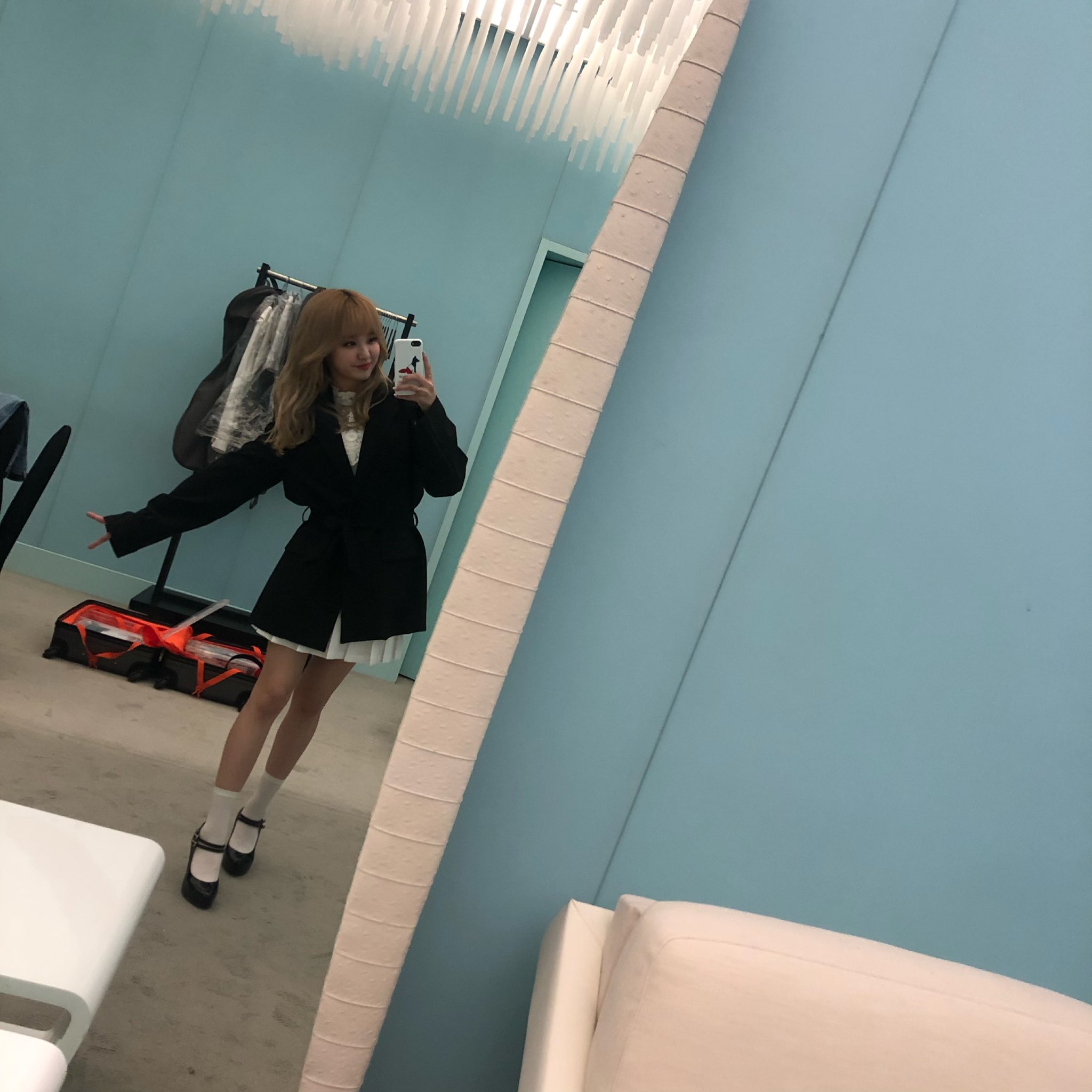 D593QDVUUAM4-vp.jpg:large