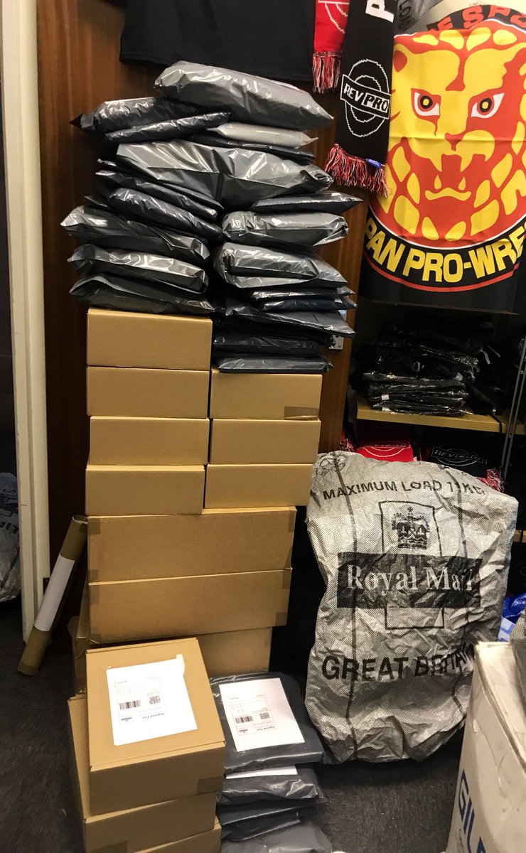 ShopRevPro's tweet photo. What a buzzing Bank Holiday!!
All orders have been dispatched.
Remember to tag us in your tweets when you get yours! #ShopRevPro https://t.co/Ilfl0GZUe4