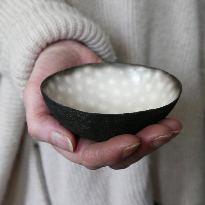 kb_ceramics's tweet photo. A few pieces from a selection of new work going to the #RoundhouseGallery #Foston #Derbyshire for their #PotInTheHand exhibition, opens 25 May-8 June 2019
#smokefired #ceramic #vessels https://t.co/3YGhJuIczH
