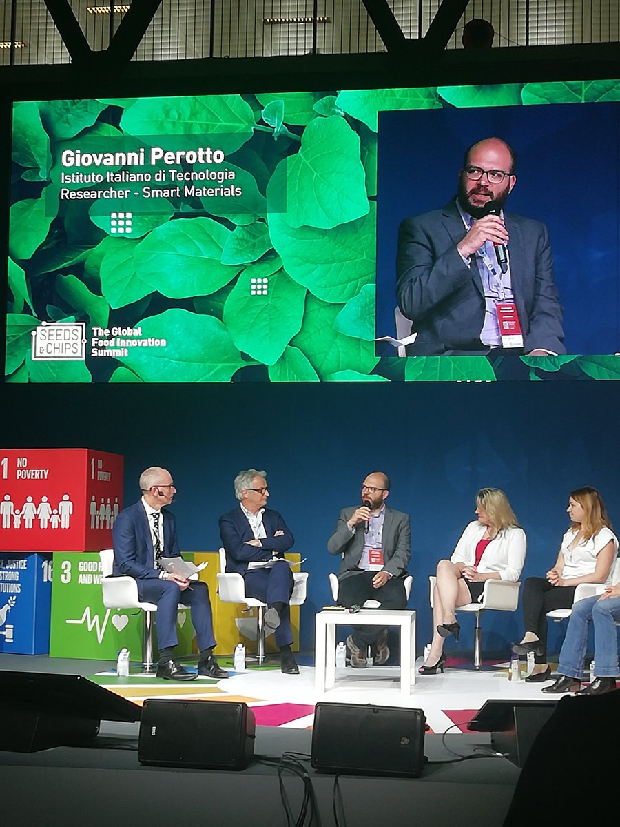 IITalk's tweet photo. Just started the panel with our researcher Giovanni Perotto #SmartMaterialsLab "More than just straws: the challenges and solutions for reducing plastic wastes" #SeedsAndChips #SAC19 #AgTech #FoodInnovation https://t.co/XP5E2mfsmX