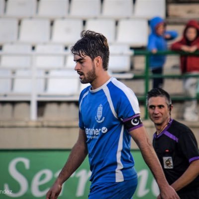 DeporteCLM's tweet photo. RT si crees que @gonchifernan ha sido el mejor CENTRAL de la SEGUNDA VUELTA en TERCERA DIVISIÓN. https://t.co/roqRvUcywG