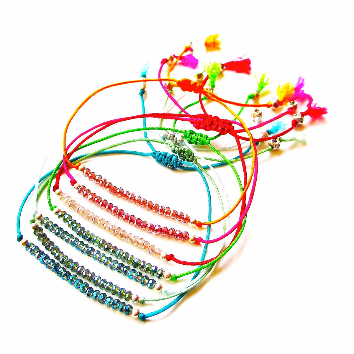 AJOLA's tweet photo. Lucky, lucky, lucky Thing❤️🍀🌻⠀ ⠀ #ajola #schmuckfürdiesinne #armband #luckything #schmuck #jewelry #geschenke #geschenkideen #giftideas #hamburgerdesign #fashionblogger_de #designaushamburg #hamburgerschwestern #lucky #happy  #accessoires #fürsie https://t.co/o46JGZN0cc