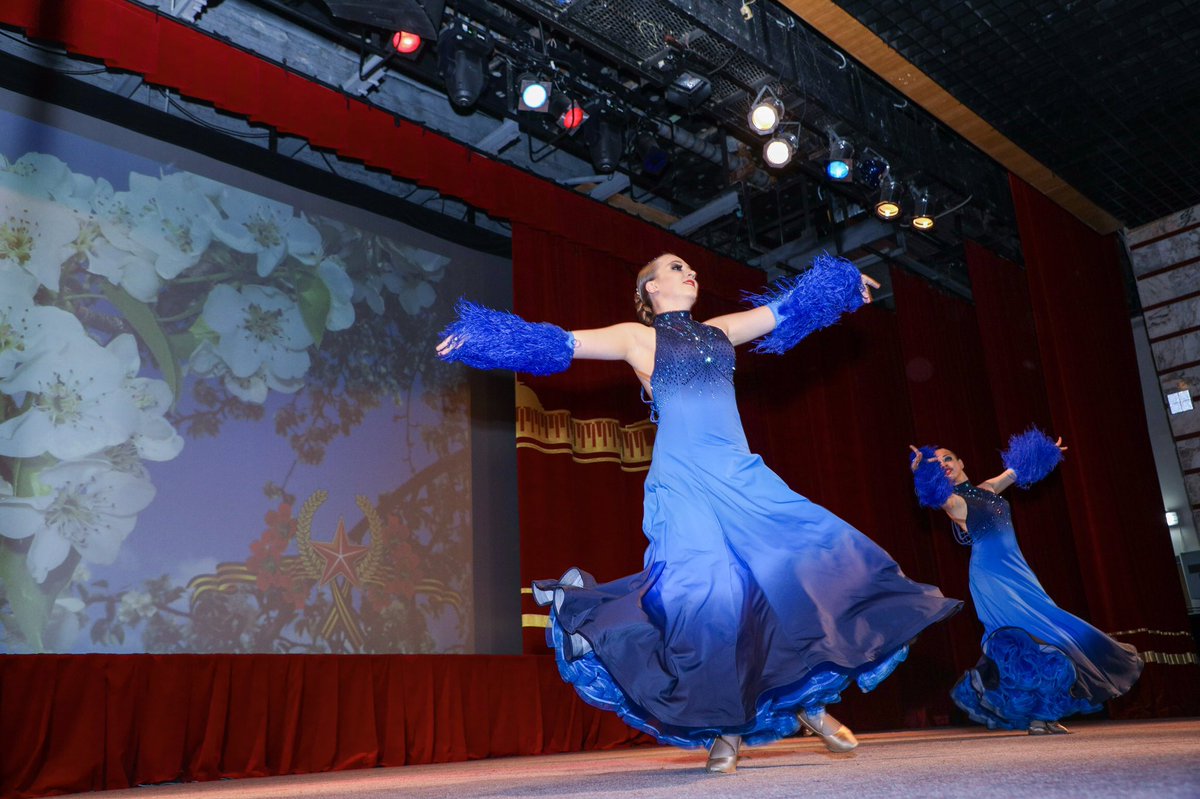 muzeypobedy's tweet image. Торжественная церемония награждения победителей VI Московской метапредметной олимпиады «Не прервется связь поколений» состоялась в Музее Победы. Во время мероприятия представили фрагменты лучших сочинений, и прозвучали стихи и песни военных лет.
#музейпобеды #нашвыборпобеда