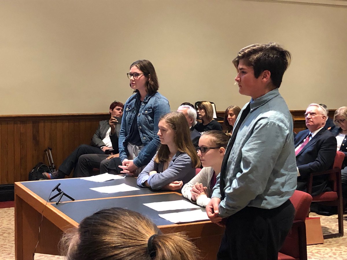 Dover Y2Y students presenting to Senate Committee and answering great questions ⁦<a href="/DoverY2Y/">Dover Youth to Youth</a>⁩