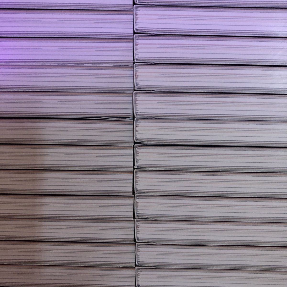 Vanavond seizoenpresentatie!! ⭐️GRATIS voor iedereen⭐️ Kom allemaal langs. Er zijn allemaal previews en we serveren lekkere hapjes. En natuurlijk ons PRACHTIGE nieuwe seizoenboekje voor alle bezoekers. 
#seizoen1920 #theater #seizoenpresentatie