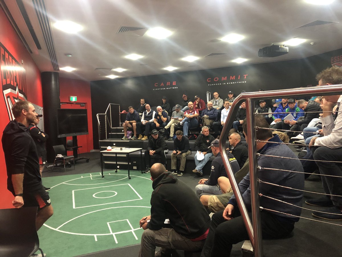 Monster turnout for our Junior Coaching Masterclass <a href="/essendonfc/">Essendon FC</a> Great to see so many coaches keen to grow! <a href="/coachafl/">CoachAFL</a> <a href="/EDFLfooty/">EDFL</a>