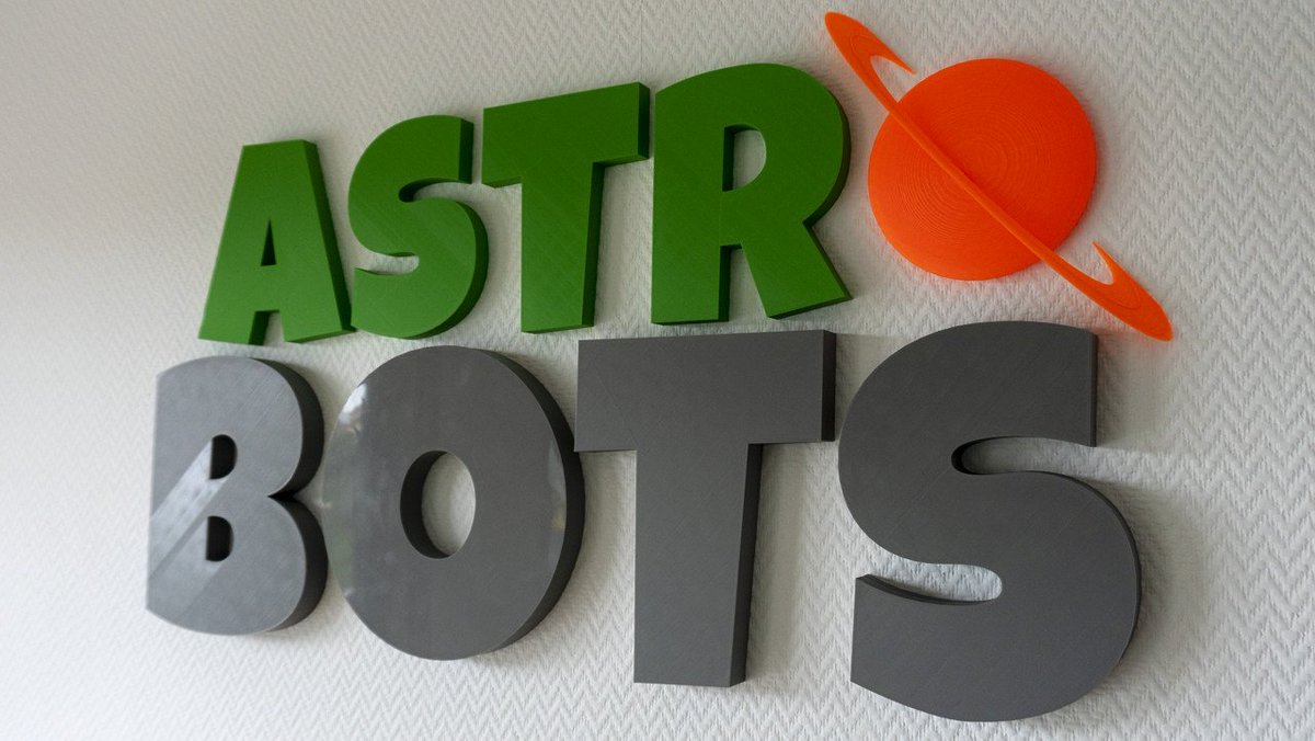 Astrobots5's tweet photo. https://t.co/SuLDTutApg