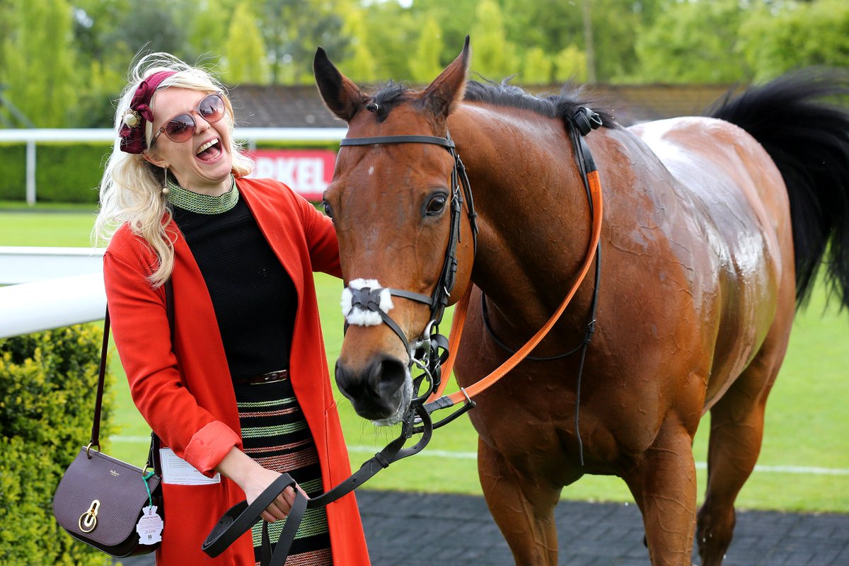 Goodwood_Races's tweet photo. It was great to see @katieforrest back at Goodwood with Harry Hurricane on Saturday 😍

He finished a gallant third 🙌 https://t.co/7bqaUZLPOc