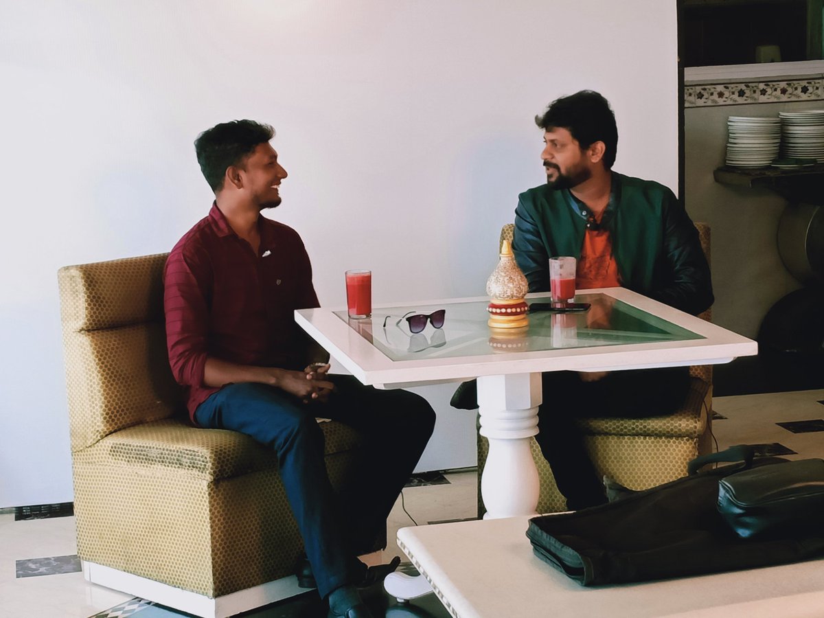 ChennaiExpressT's tweet photo. Catch #NenjamunduNermaiyunduOduRaja
Hero @rio_raj #FirstOpenTalk Show with @VjMuni_off
#NNOR #NNORTeamInKPY
@Siva_Kartikeyan @KalaiArasu_ @SKProdOffl @karthikvenu10 @rio_raj @KanchwalaShirin #RadhaRavi @RjVigneshkanth #NaSa @SonyMusicSouth @DoneChannel1 https://t.co/Jnhppbzxjg