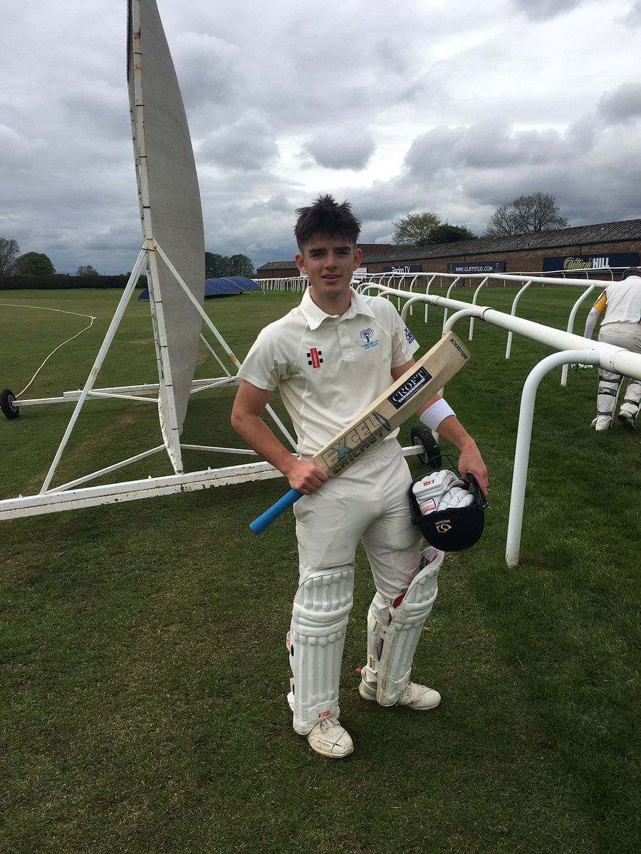 Excel Cricket tweet media