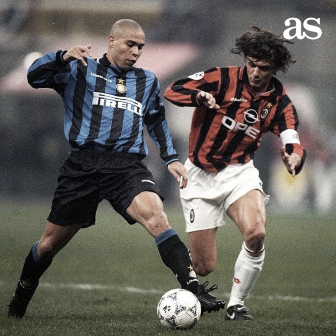 diarioas's tweet photo. 🔥 Ronaldo 🆚 Maldini
⚽ Balón dividido. ¿Quién se lo lleva? https://t.co/GQFHfYObEW
