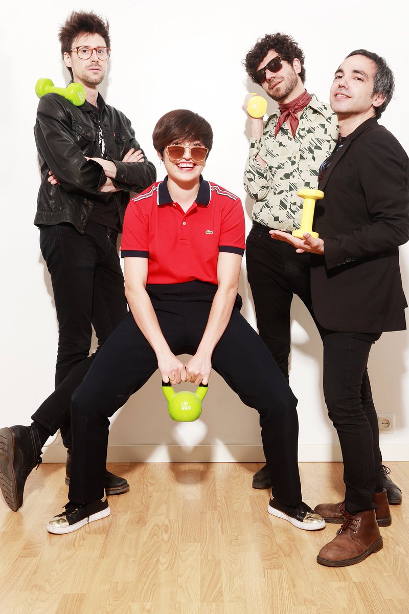 ENTRADAS AGOTADAS para nuestro concierto en Canarias para Malvasía Volcánica "Sonidos Líquidos" el domingo en #Lanzarote
Allá que vamos conejeros!!!
Foto de estudio DondyKRiga