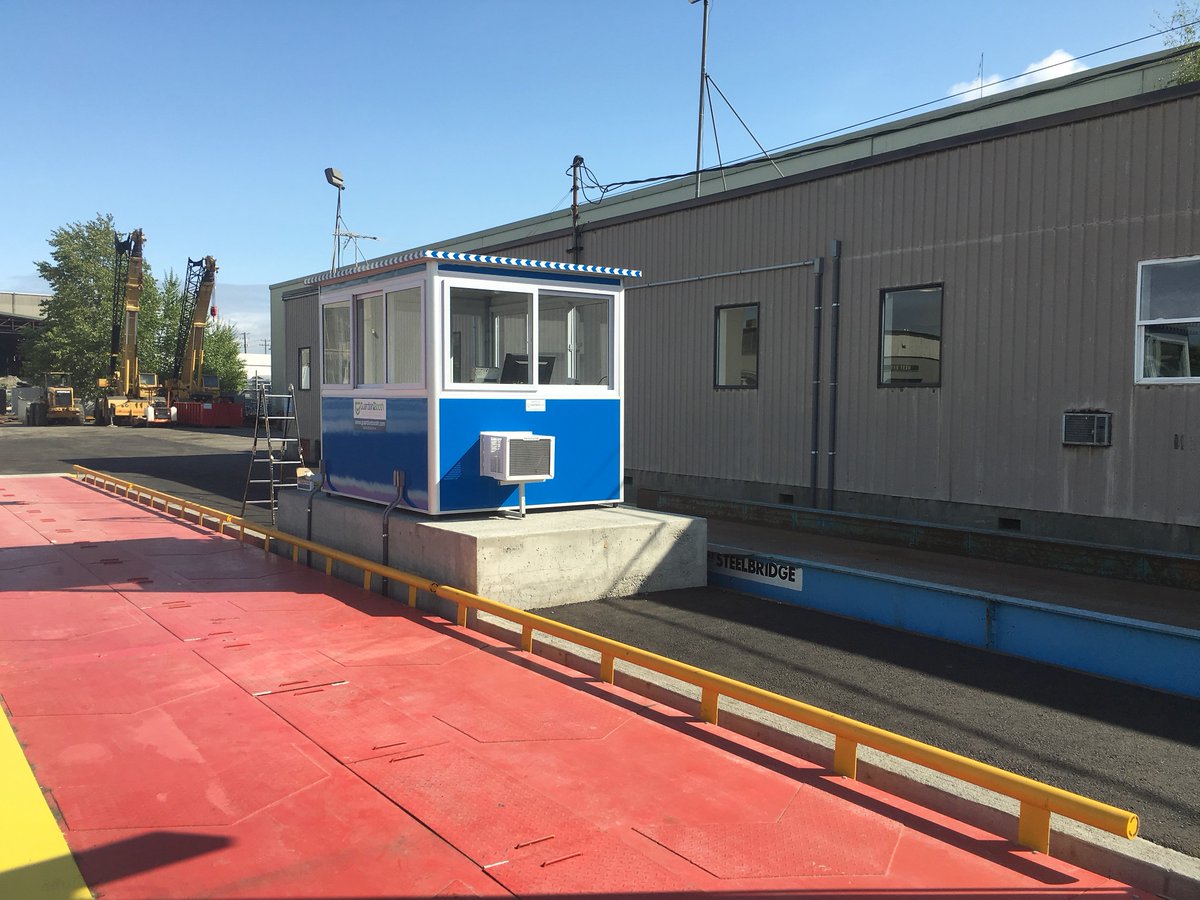 GuardianBooth's tweet photo. Do you need a custom 6 x 8 Guard Booth with features fit for your business? Click here to find out more. https://t.co/QV2X3b8QGK #GuardianBooth #Guardbooth https://t.co/uKLOz4Hu2x