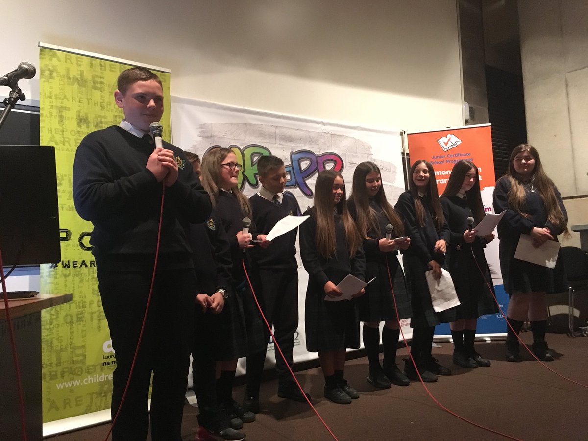 jcsplibraries's tweet image. First up for #WRaPParound are Rosary College #WeAreThePoets