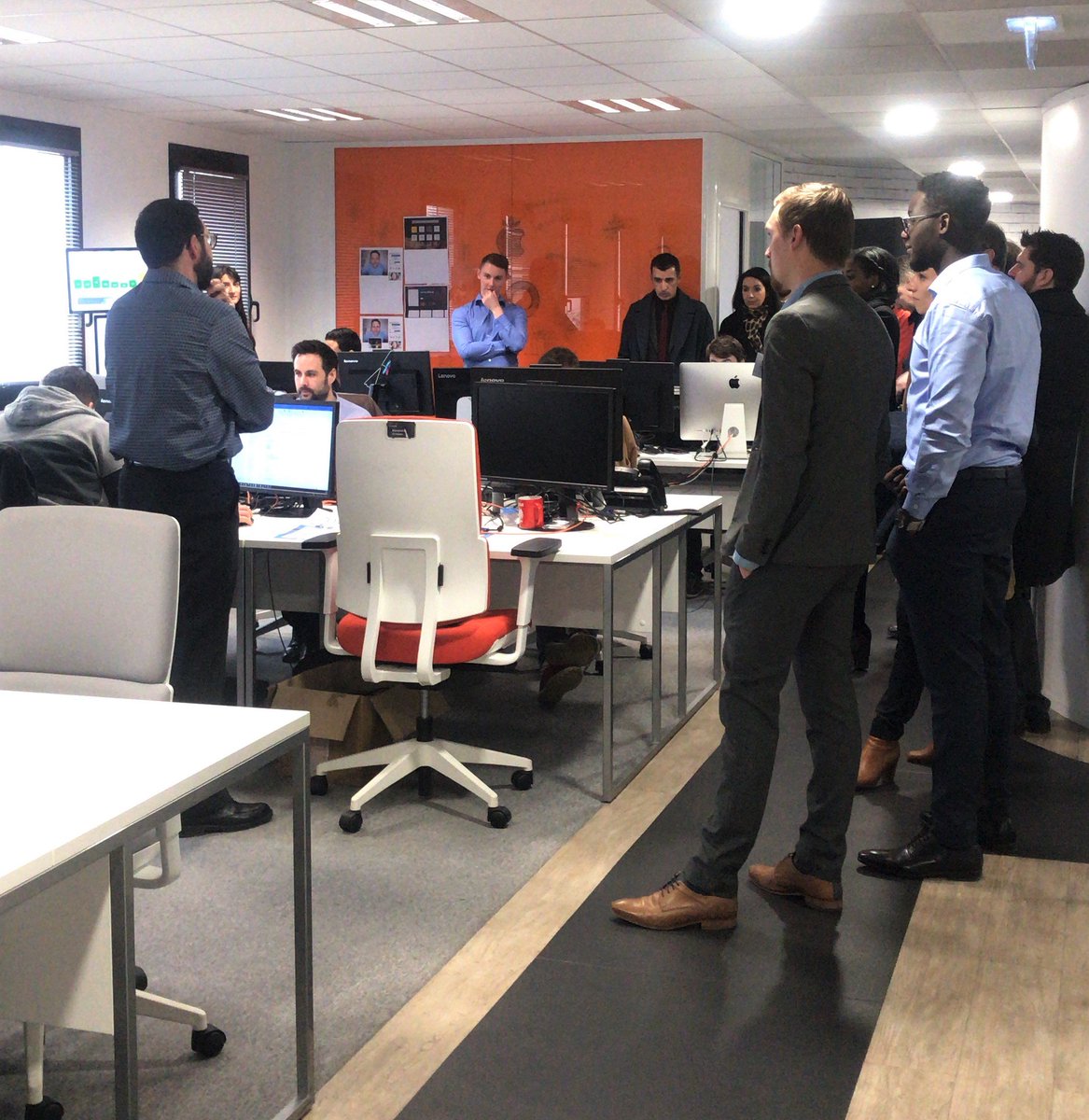 MyConnectedCorp's tweet photo. Opération #onboarding chez myConnectedCompany ! Présentation de nos activités, rencontre avec le marketing et l'UDJ avec la #devfactory et photo de bienvenue, ainsi qu'une visite guidée avec les nouveaux de l'ensemble du groupe !
Retrouvez plus de photos https://t.co/pSdEvxRgkJ https://t.co/xf5LVh4ACW