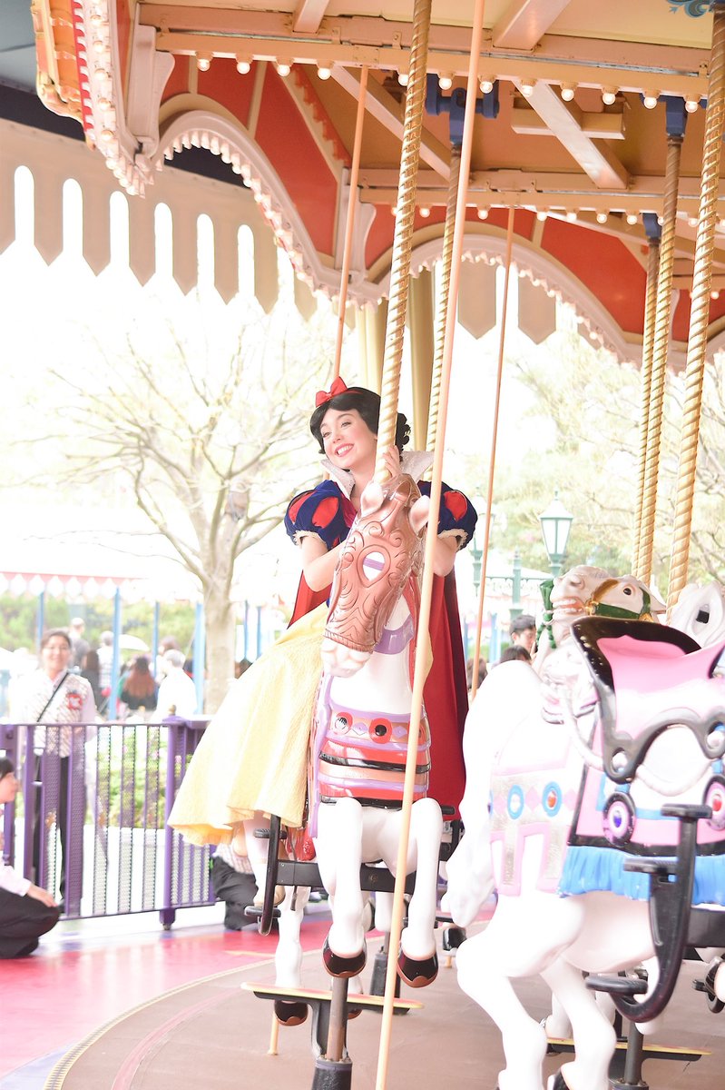 d_ainaaa's tweet photo. Snow White🍎 https://t.co/1yMCVqYdL6