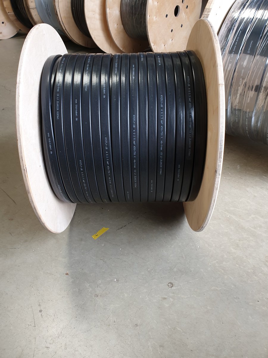 AjhCables's tweet photo. Ajh Cables has KYCFLY- JB Flatform cable in a range of different sizes for sale.

8G 1.5mm2

4G 2.5mm2

12G 1.5mm2

8G 1.5mm2

16G 1.5mm2

4G 6.0mm2

If you are interested please contact us sales@ajhcables.com https://t.co/qv0b5hvoqD