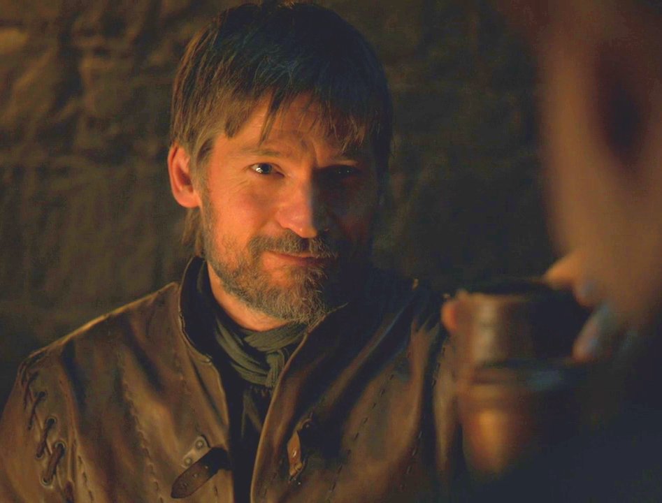  JAIME & BRIENNE Happy moments in episode 8x04A THREAD.Part 2."We fought dead things and lived to talk about it. If this isn't time to drink, when is?" #GameOfThrones #JaimeLannister #BrienneOfTarth