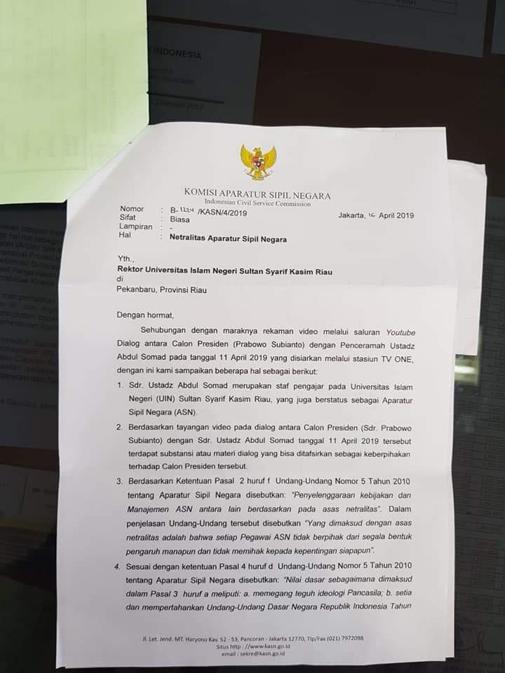 aniesmania's tweet photo. Guruku Ustad Abdul Somad dipecat sebagai PNS. Rezim apa ini ! https://t.co/9OUs0SCksP
