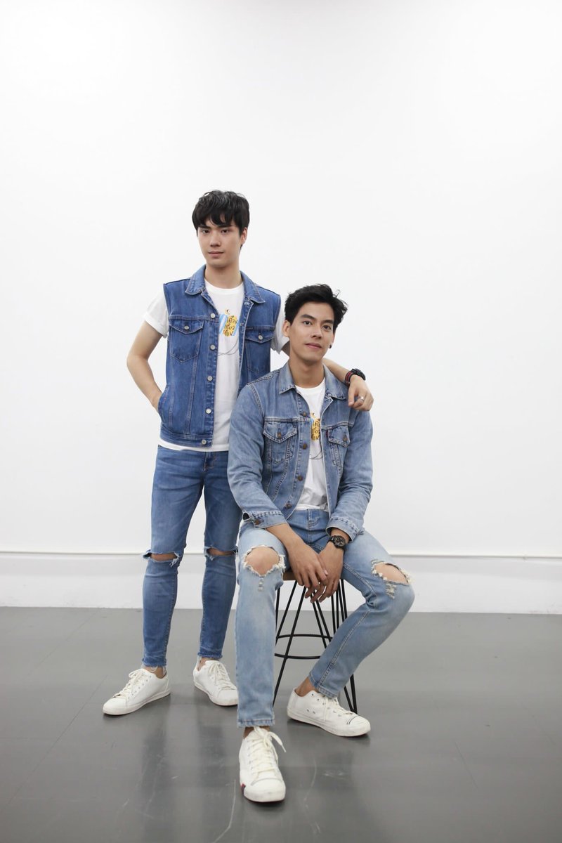blackwing_418's tweet photo. You suddenly appeared two years ago.
Love you all💕
两年前你们突然出现

#ก็อตบาส
#เต้ตี๋ชู้รักเรือล่ม
#คิมคอป 
#2moonstheseries https://t.co/qdVj6oBBT0