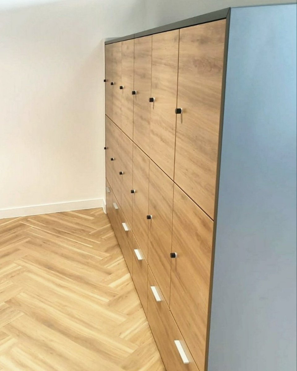 OryxOffi's tweet photo. - strong functional presence for this office installation 🧡 subtly complimented by natural accents - #Oryx #Office #Fitted #Furniture #Installations #OryxOffi #workplace #workspace https://t.co/zAqMaLmVUH