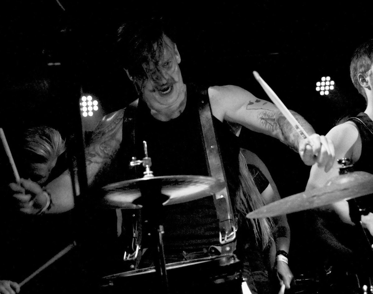 harbsdrumcrew's tweet photo. Some great shots from our set at the #RedCrustFestival at @welovelabelle on Saturday - 📸 Bruce Cowie #drums #drummers #drumlife #drumcore #drumcrew #industrial #metal #drumnbass #breakbeats #blastbeats
#edinburgh #edinburghgigscene #edinburghgigs #edinburghmusicscene https://t.co/qufo9Wtn4B