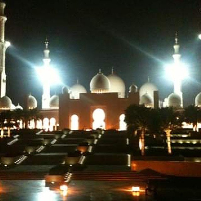 cucciaphoto's tweet photo. our team wishes to all our lovely #Emirati customers fans visitors and friends #ramadan Mubarak with this view of #sheikhzayedmosque in Abu Dhabi. See you at #TheBrideShow #BrideAbuDhabi taking place from 26th to 29th June  2019 #InAbuDhabi and next year… https://t.co/CJD9eJbLGK https://t.co/DSAInsW5PT