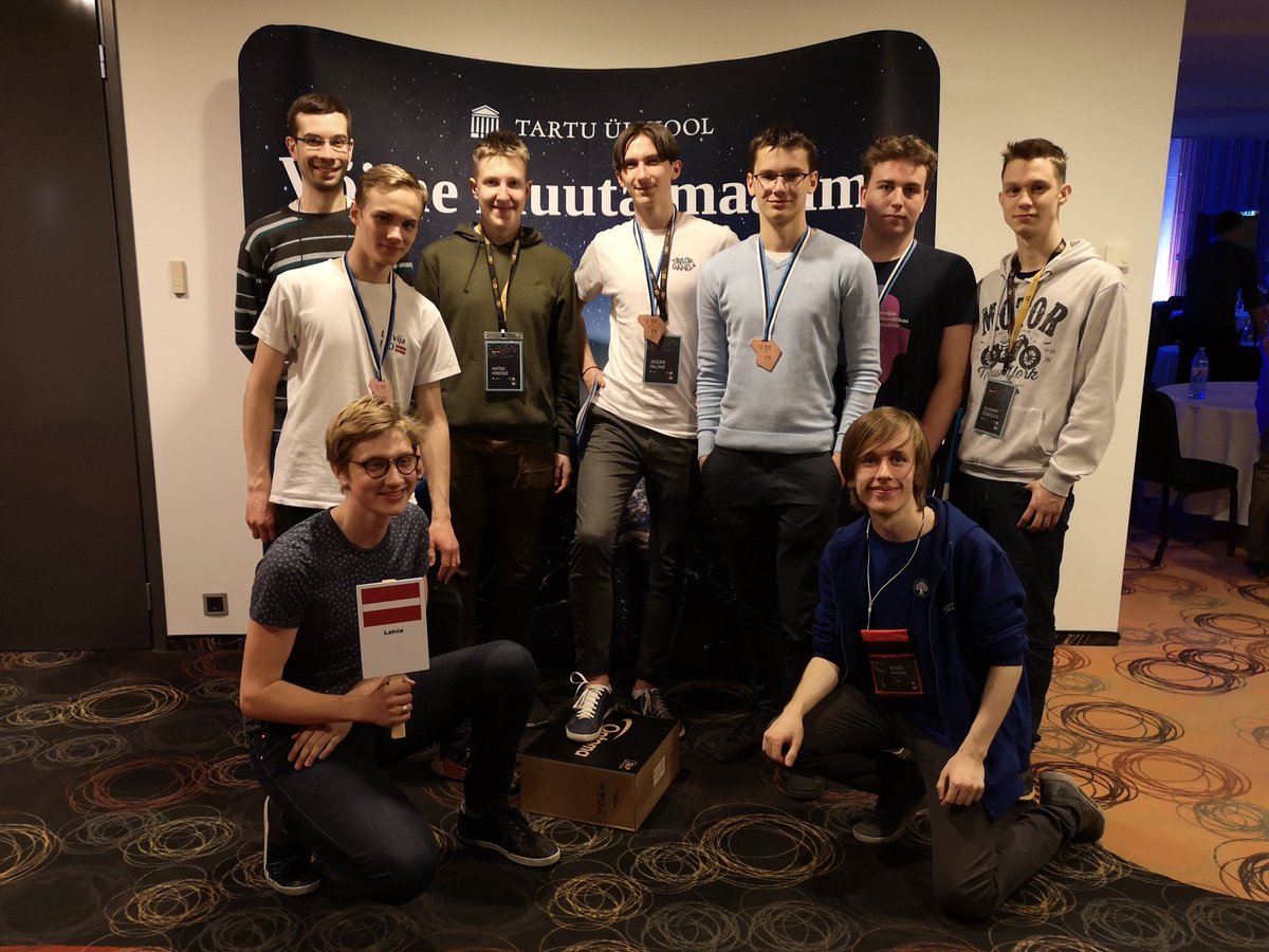 Apsveicam Kārli Šusteru ar iegūto bronzas medaļu Baltijas informātikas olimpiādē!
izv.lv/?p=4464