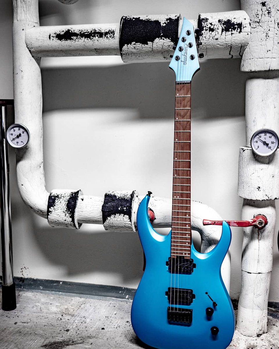 klangfarbewien's tweet photo. We used this frost blue Jackson guitar to cool down those hot pipes in the back. They're frozen now!
🎸❄
#jacksonguitars #jacksonjuggernaut #mishamansoor #mishaperiphery #signatureguitar #metalguitar #djentguitar #guitarplayer #guitarshop #klangfarbe #gasometer #olympuscameras https://t.co/NZWNDl60Il