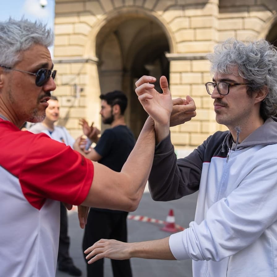 LAlessia_EWTOIt's tweet photo. Sabato di allenamenti insieme a @wingtsunpisa all'evento #run4unity a Pisa.
(foto di Cristian Ruberti)
#run4unity2019 #wingtsun #ewto #EWTOITALIA #martialarts #artimarziali #allenamento https://t.co/KJfytsjzff