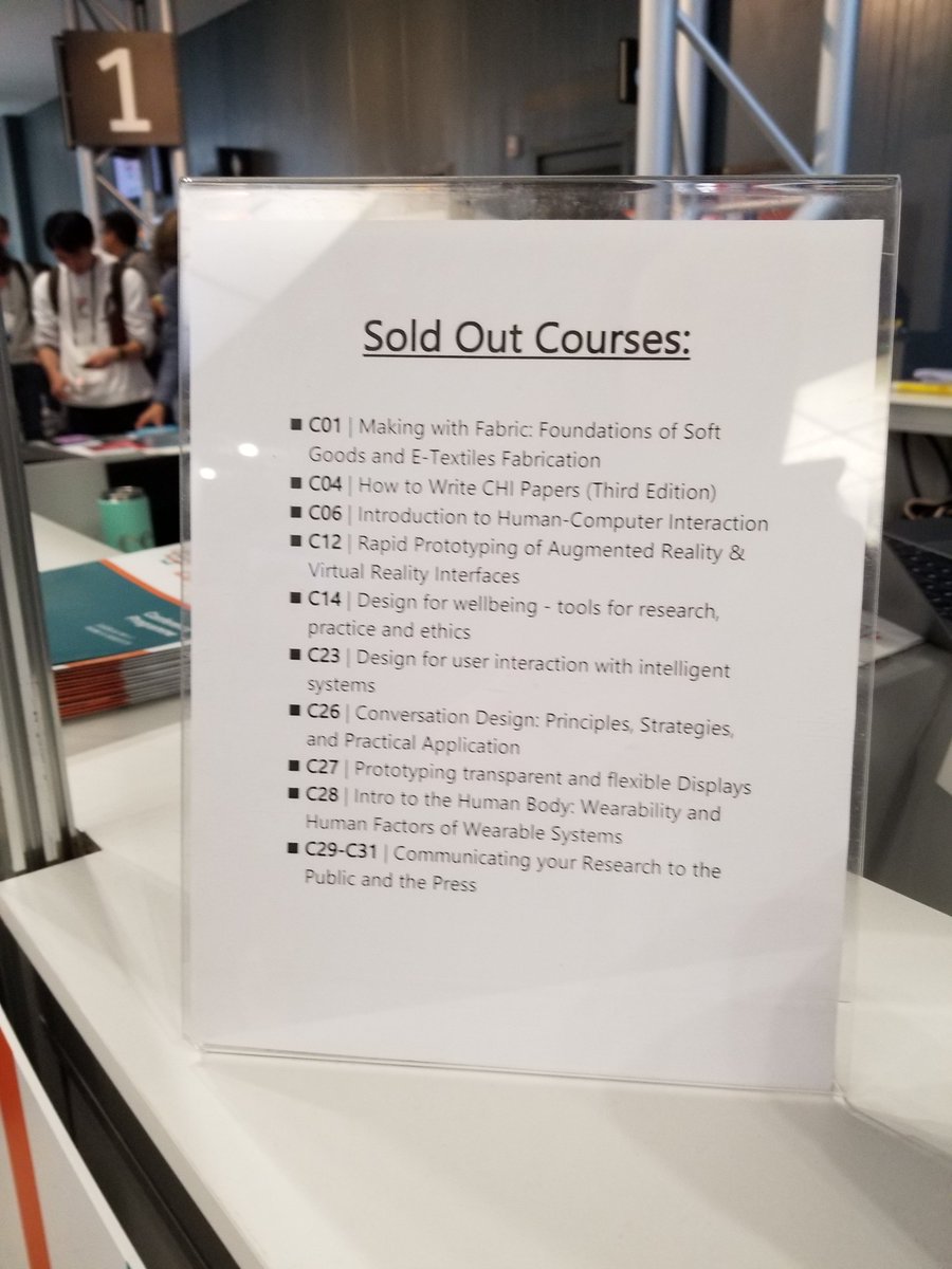 Daniela Busse tweet media