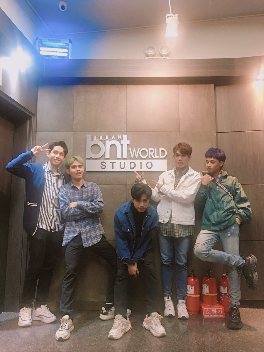 We visited Urban BNT World Studio today! Kayo guys? What’re you up to? 😊 #SB19 #에스비19 #SB19_SEJUN #SB19_JOSH #SB19_STELL #SB19_JUSTIN #SB19_KEN #SB19in__