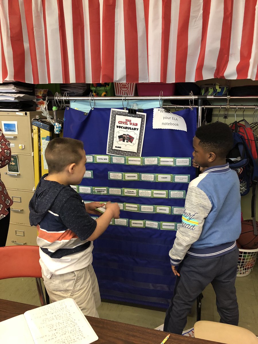 Anderse75232575's tweet photo. Students engage in Civil War activities during the DAILY 5...(a balanced literacy approach to reading and writing).  Students collaborate in small groups with their peers to explore different aspects of our social studies unit to seek a deeper understanding.  @TamaracSharks https://t.co/IUpwtH2MDF