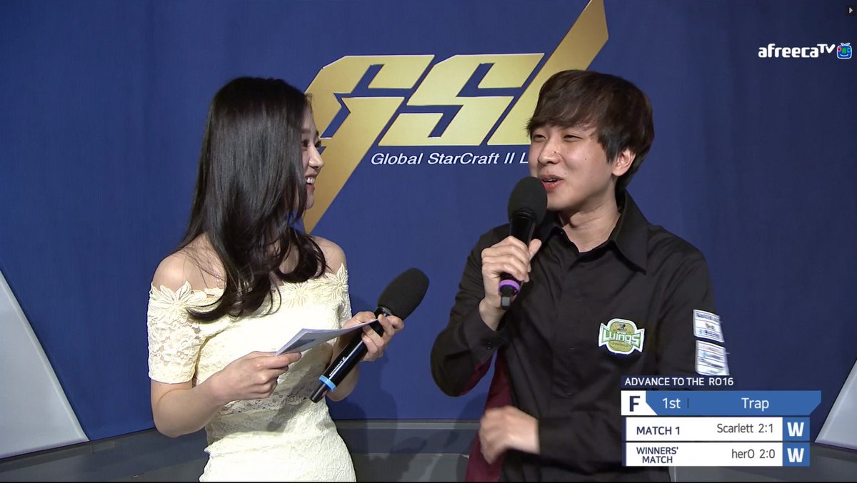HajinsunTV's tweet image. Congratulations to @JinAir_Trap for advancing to the next round!
His parents were here to cheer for him, isn't it adorable 😍

#SC2 #GSL #TrapWin