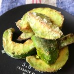 外はカリカリ、中はホクホク!フライドアボカドの作り方!
