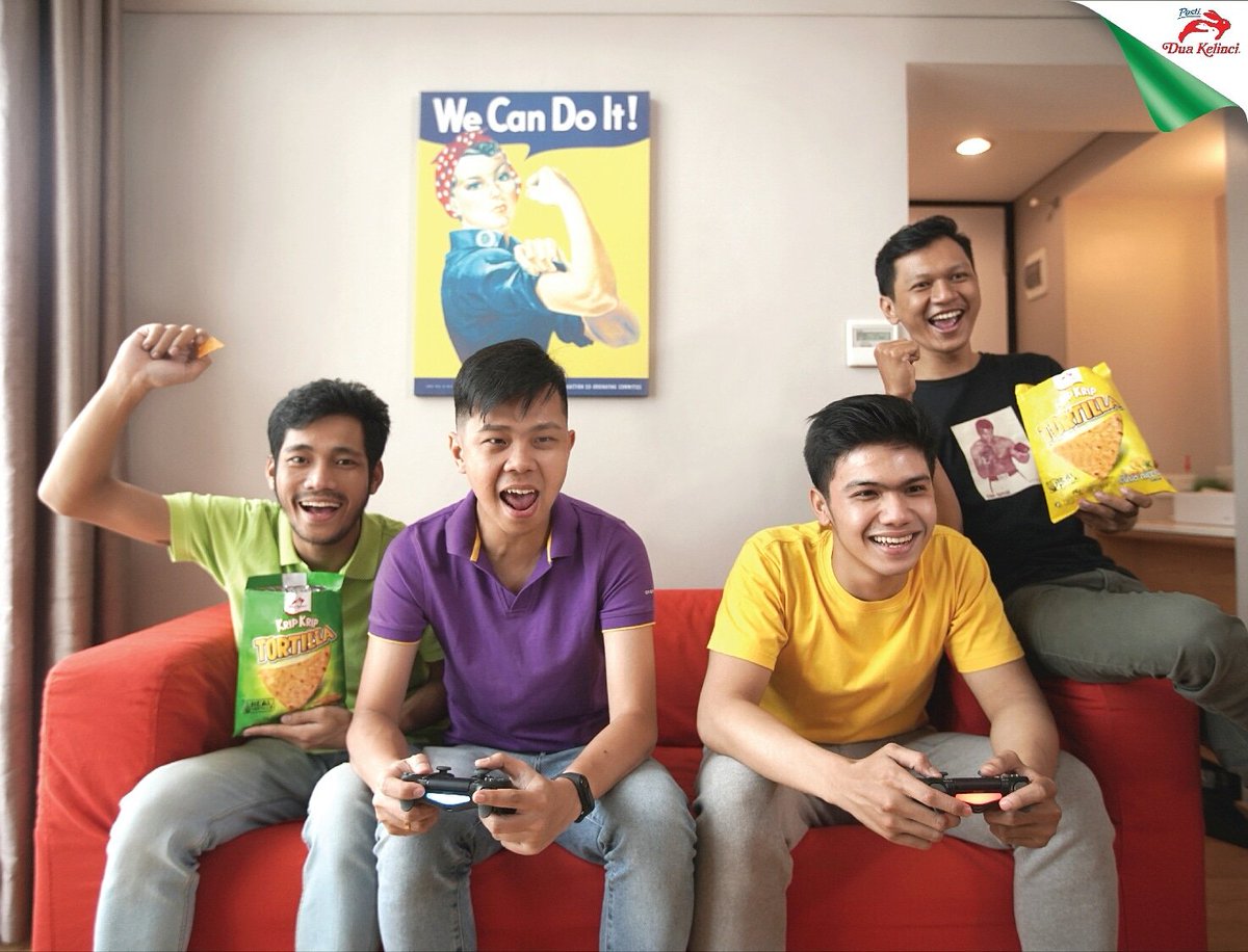 Nah,  kalau main PES, jagoan kalian siapa nih biasanya? Kasih tau doong... Tulis di kolom komentar ya! #KripKripTortilla #SegitiganyaBikinCinta