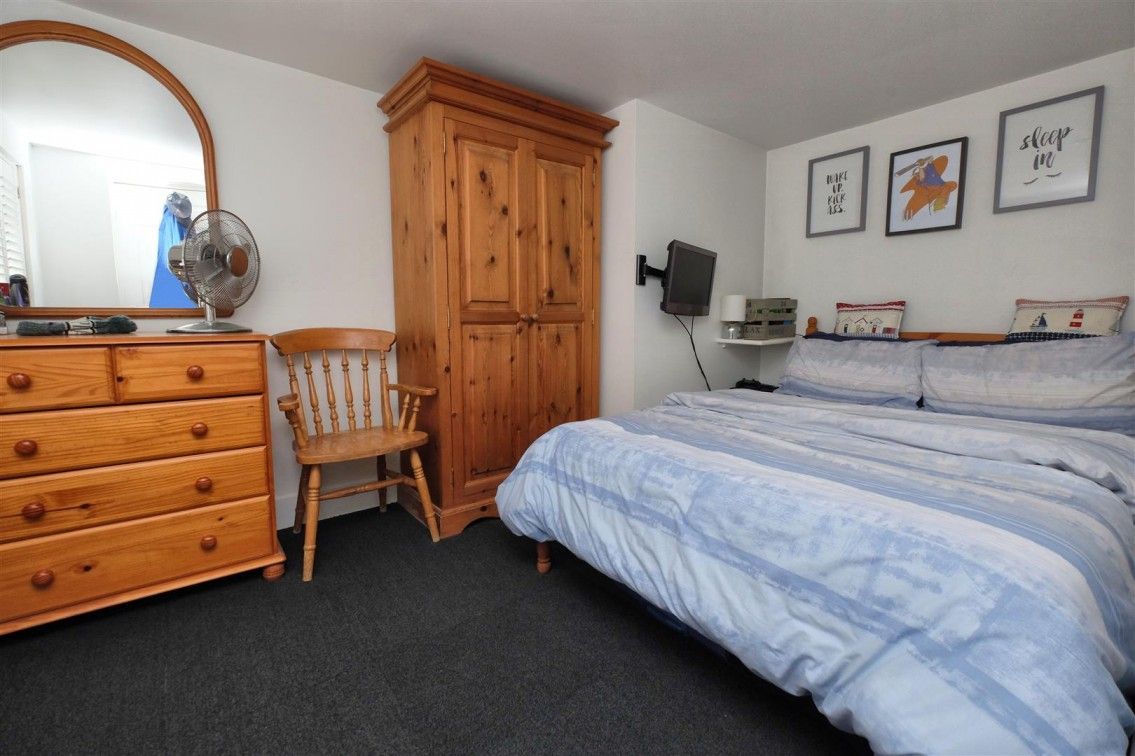 Westmeads Road, Whitstable
£465,000 3 double bedrooms

With three double bedrooms - this is a large bungalow. Take a look at the floorplan to see how each member of the family can enjoy their own space as well as relax in the open plan living space. buff.ly/2XDhDZr