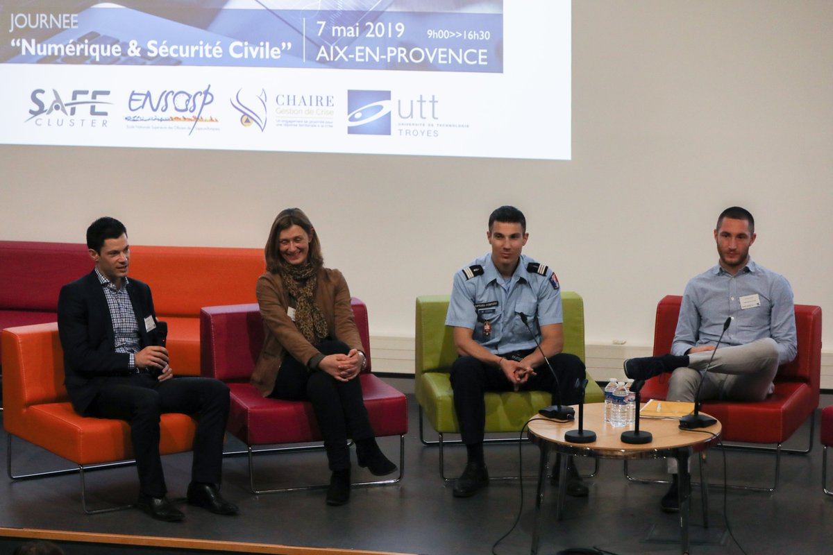 ENSOSP's tweet photo. 📢 Aujourd'hui, sur notre site d'Aix-en-Provence, se tient la journée du numérique &amp; de la #SecuriteCivile en partenariat avec @Safe_Cluster, l'@UTTroyes , la @ChaireGDC_UTT et l'@ANSC_Fr.
Nous remercions l'ensemble des intervenants, partenaires et participants. https://t.co/YENI2weQib