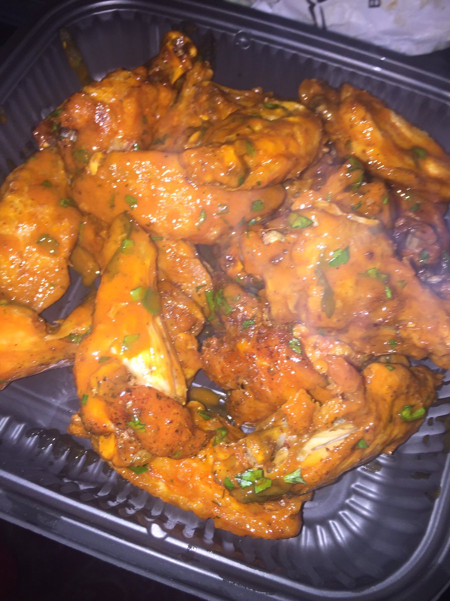 WeAreCRAZYBRAZY's tweet photo. Starting tomorrow and every Wednesday from here on out will be Wing Wednesday brought to you by CrazyBrazy Kitchen https://t.co/bnNmkpuExr