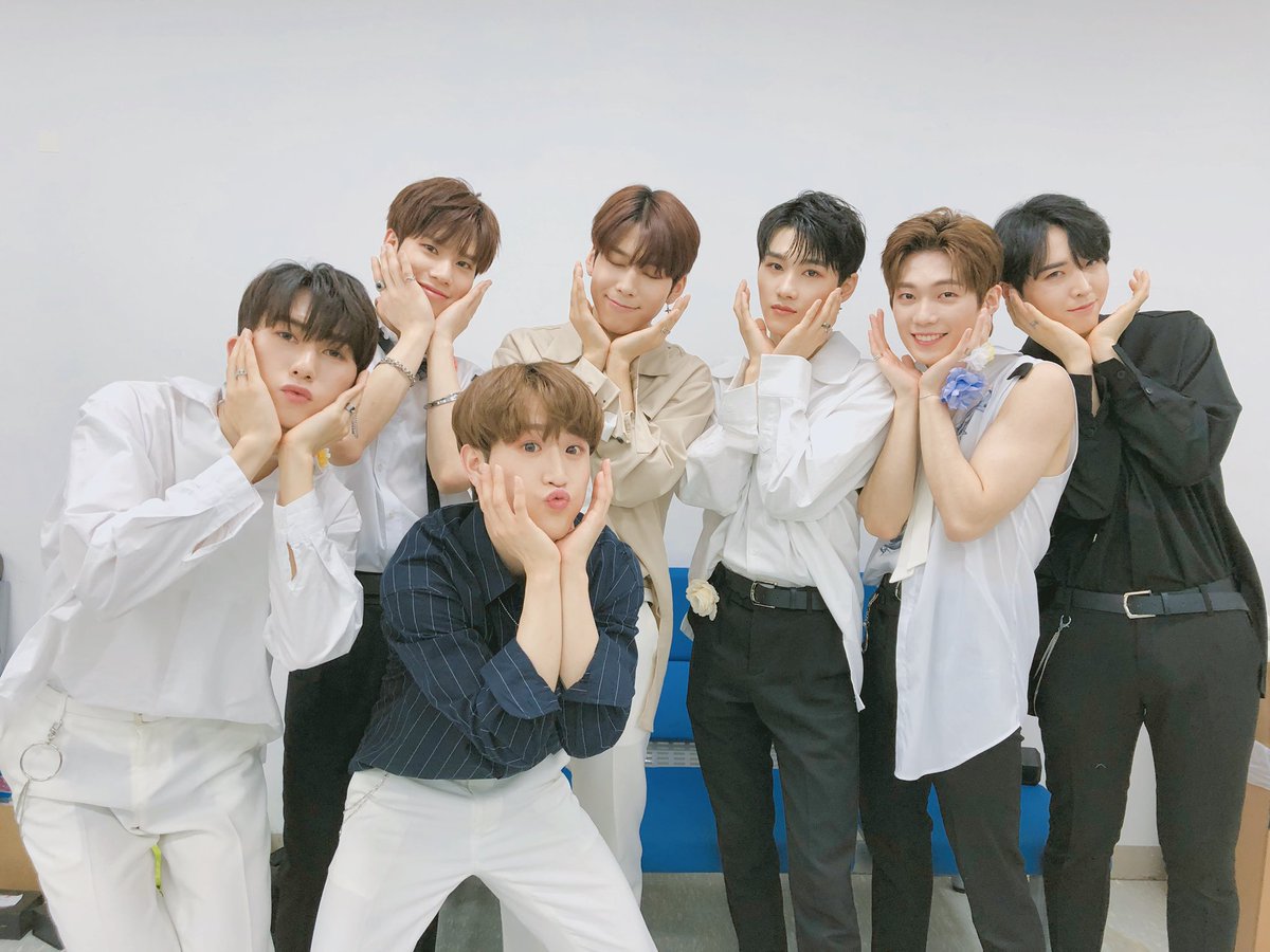 TARGET7_K's tweet photo. #오늘의타겟
타겟 꽃이 피었습니다🌸
잘생긴 타겟 꽃 보고 또 보기🤙

#타겟 #TARGET 
#슬찬 #지아이 #제스 #현 
#로이 #바운 #우진 #타겟하세요 
#아름다워 #아름다워🌖 #Beautiful🌖 https://t.co/UU3A7xiI5x