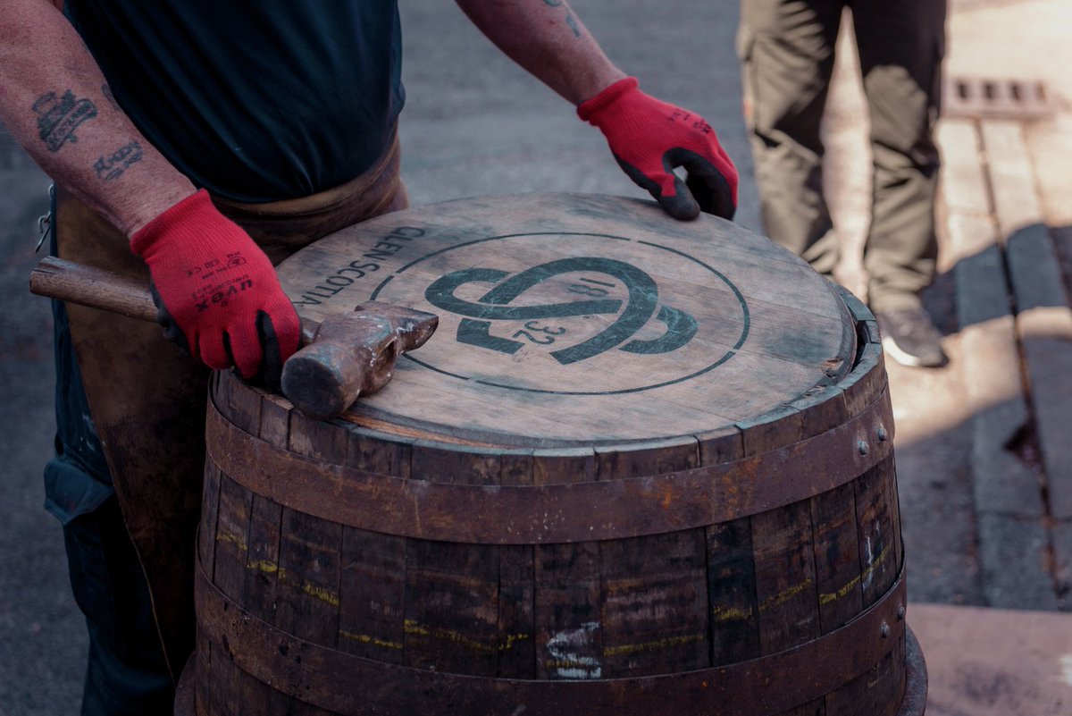 Yet again, tickets have (digitally!) flown off the shelves for our #CampbeltownFestival line-up!

It's not too late to claim some the the very last remaining tickets however: 
glenscotia.com/festival/ 

We hope you'll join us! 

#TimeHonoured