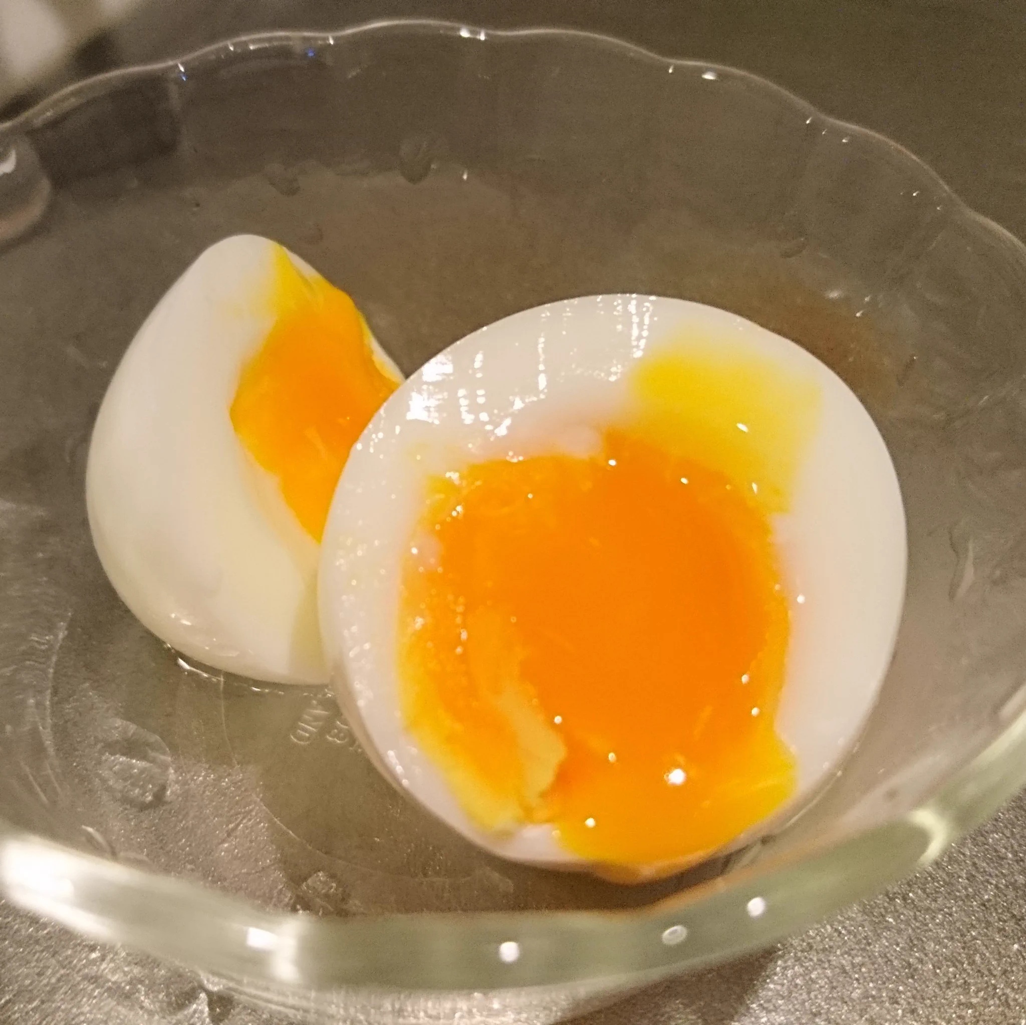 これが正しい半熟ゆで卵の作り方？トロットロで美味しそー！