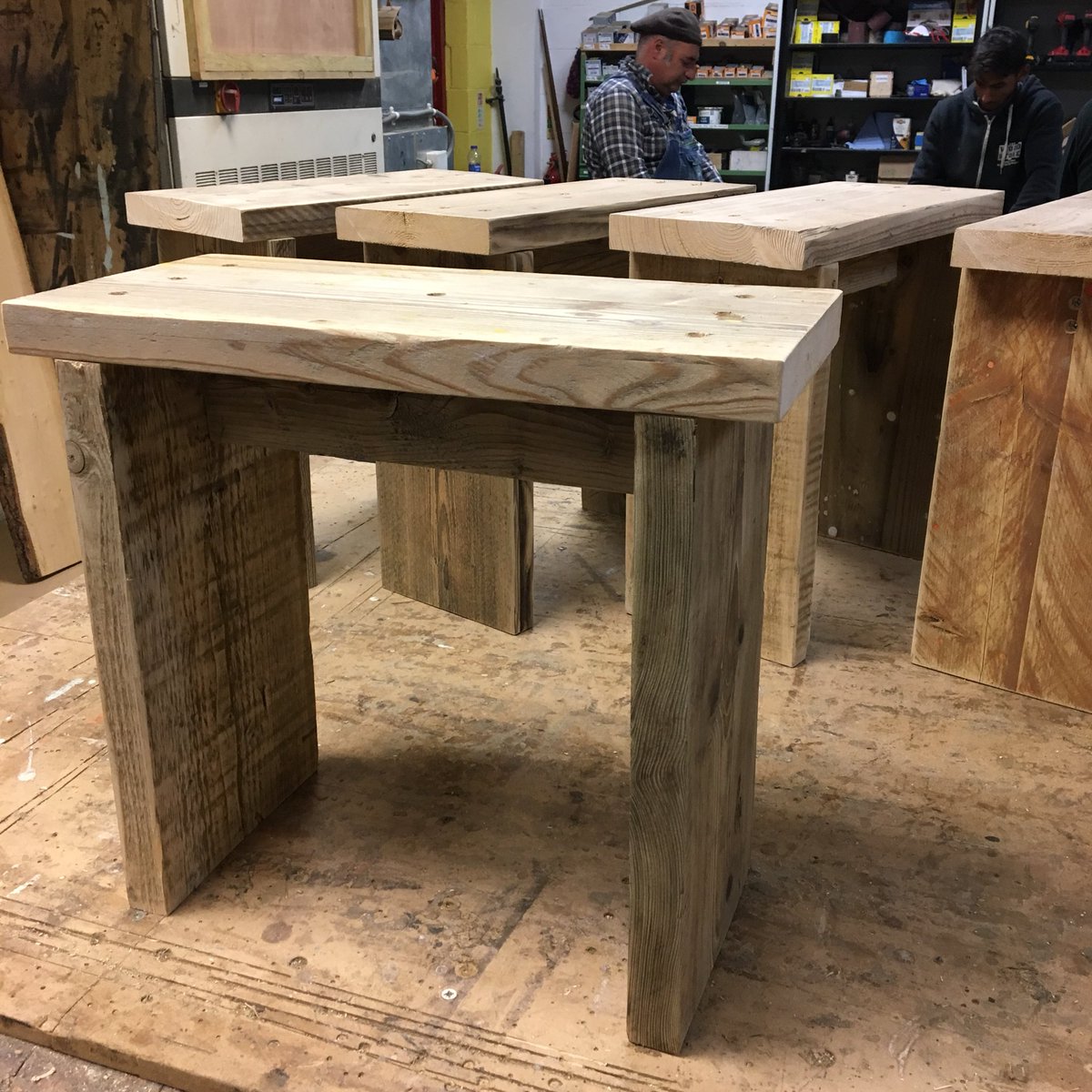 woodrecycling's tweet photo. Work well under way on an order of tables and stools for @sealifebrighton 🐡🐟🐠 

#sealife #sealifebrighton #reclaimedtimber #reuse #recycle #waronwaste #tables #stools #coffeetables #cafetables #communitywoodrecycling #brighton #socialenterprise #woodrecycling #shopfits https://t.co/1bjFJgeLB3