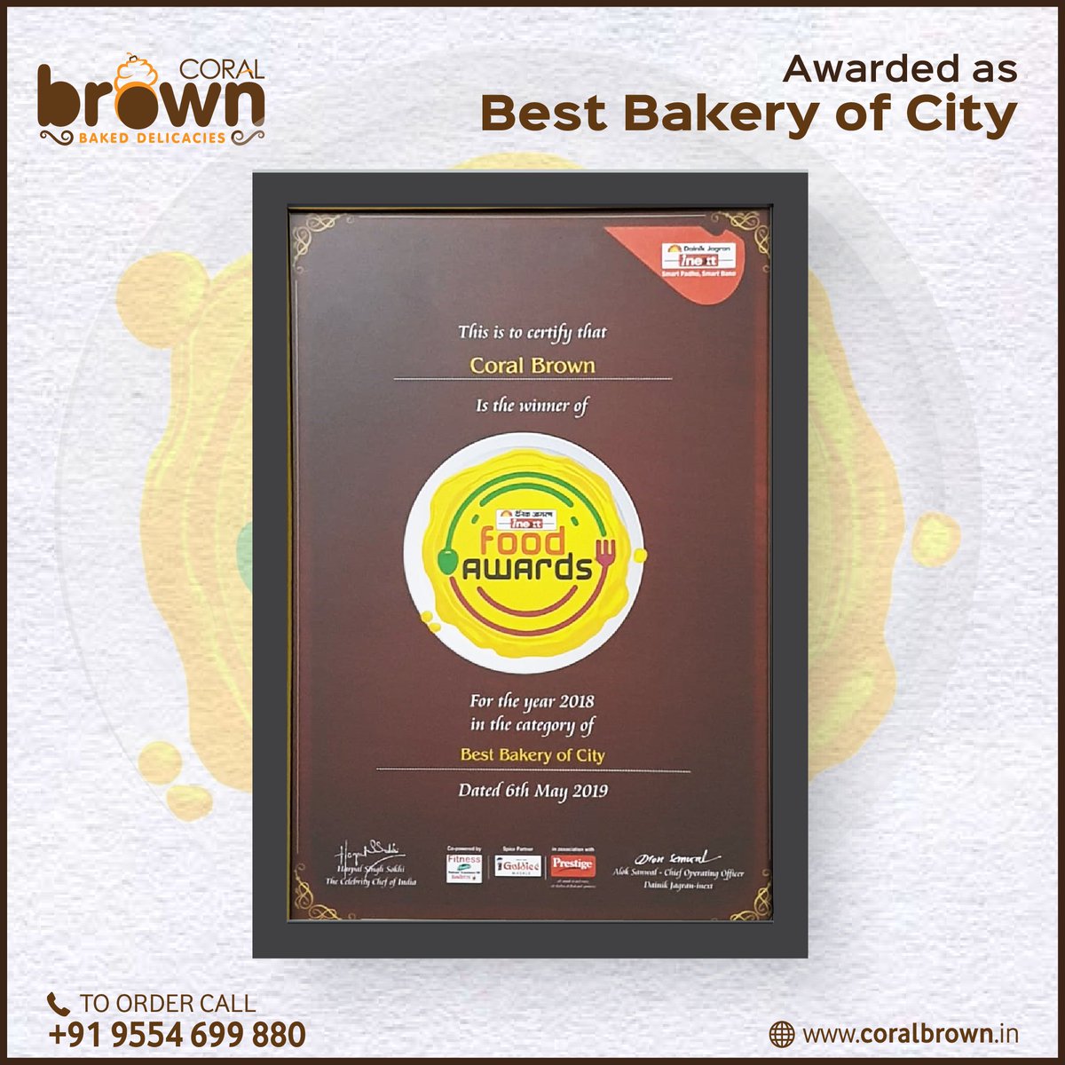 Mr. Khalid Ansari received the 'Best Bakery of City' Award for Coral Brown by Chef Harpal Singh Sokhi in the Dainik Jagran i-next Food Awards 2019.

To Order: +91 9554699880 
#Zomato: bit.ly/2Lrm9se 
#Swiggy: bit.ly/2LrwyDU

#CoralBrown #coralgroup