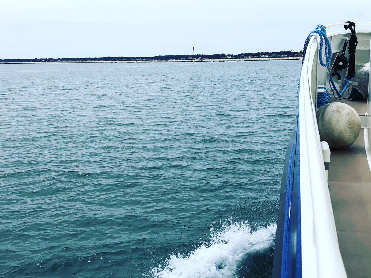 Direction Le Cap Ferret ⛴! #lecapferret #capferret #bassindarcachon #bateau #boat #gironde #sea #phare #pharecapferret #happy 
@EspritBassin @capferret