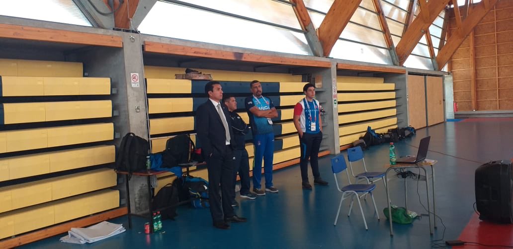 RBustamanteXV's tweet photo. #JUDEJUT2019/Arica ya vive la fiesta de los juegos trasandinos, las disciplinas de voleibol, atletismo y ciclismo tendrán sede en nuestra región desde el lunes 06 y hasta el miércoles 08 de mayo. Representantes del norte grande darán vida a esta gran cita deportiva. @MindepArica https://t.co/ow9XyVksVV