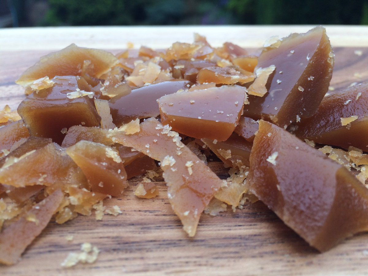 CCToffee1's tweet photo. Toffee scraps anyone? ๐
Iโve avoided putting left over bits of toffee into my bags and boxes so far but someone recently said they โlove scrapsโ ๐ do I, or donโt I?
#CCToffee #LessWaste #MadeInStockton #SmallBiz #CupcakeHour #HandmadeHour #WomenInBiz #TwitterSisters #Toffee https://t.co/lEB1vSKDXk