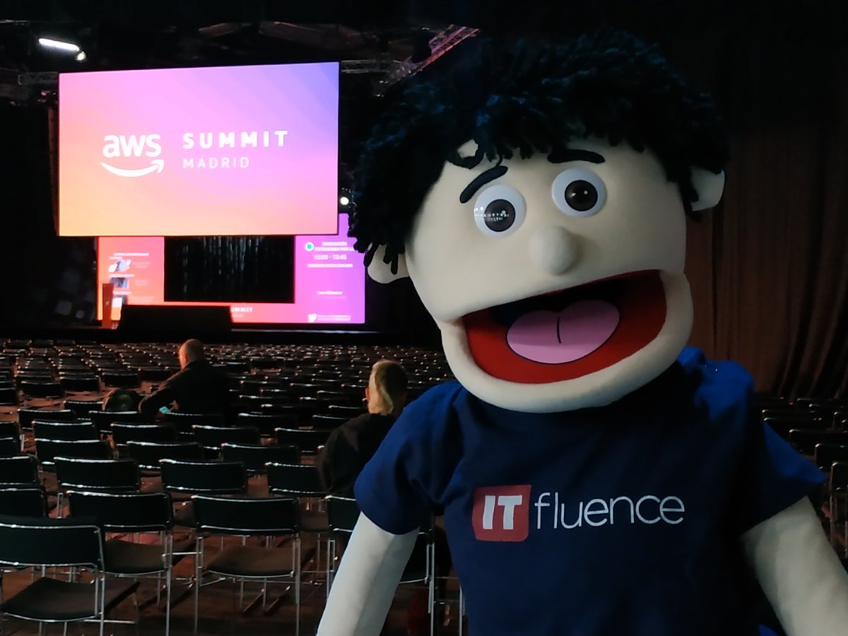 ITfluencer's tweet image. Por fin ha llegado el día!! #AWSSummit Madrid 2019 @ITfluence_es
Empezamos a dar guerra 😉🚀☁️